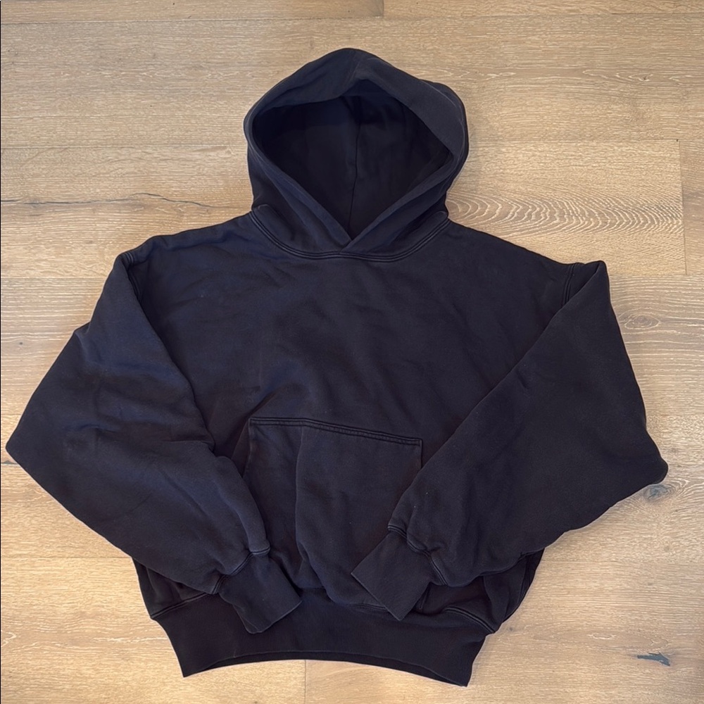 YZY Gap Black Hoodie for Men. Yeezy. Size M
